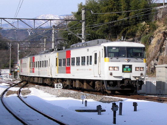 JRȐ185n